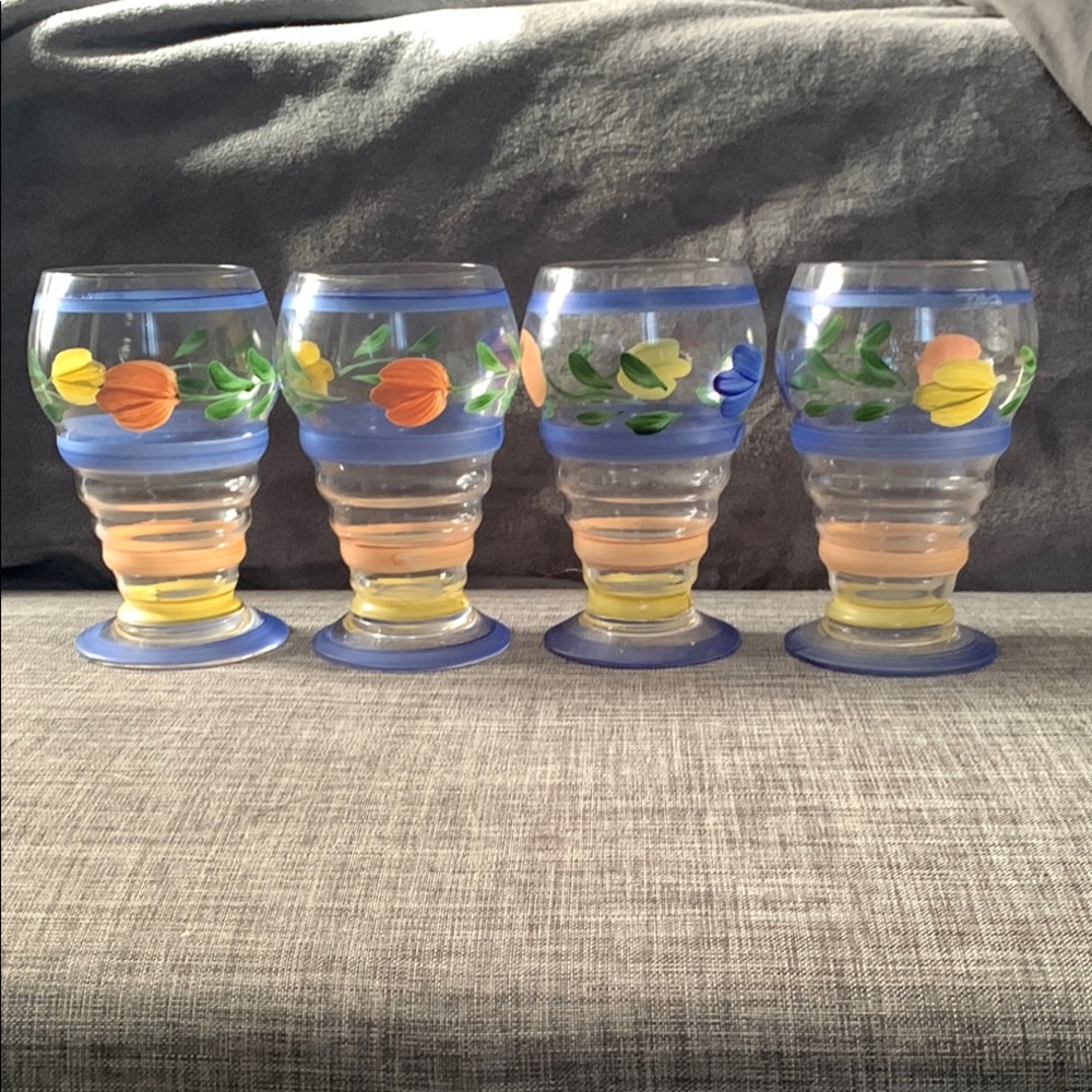 Gibson Bella set a four painted glasses,